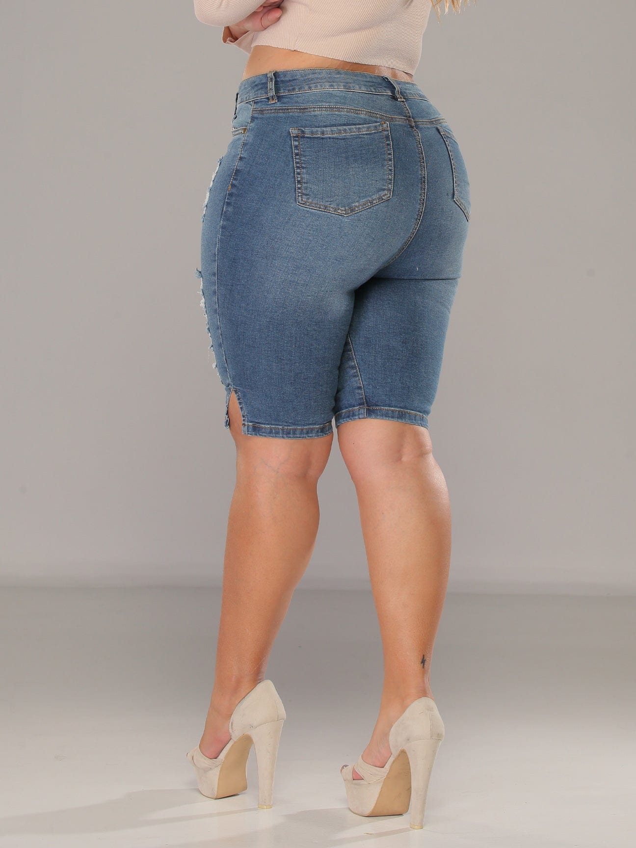 Stephanie Butt Lift Jean Capri 14179