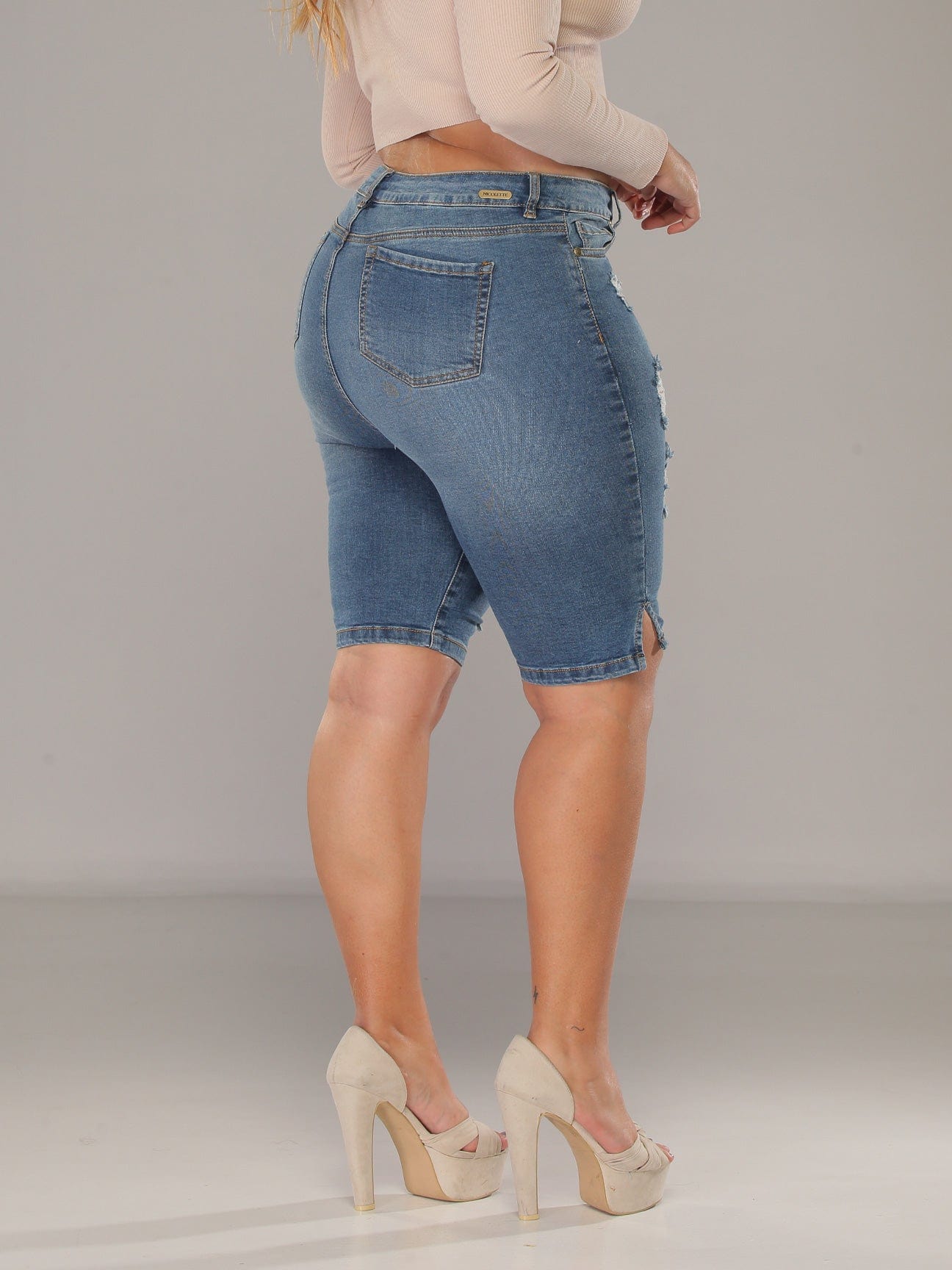 Stephanie Butt Lift Jean Capri 14179