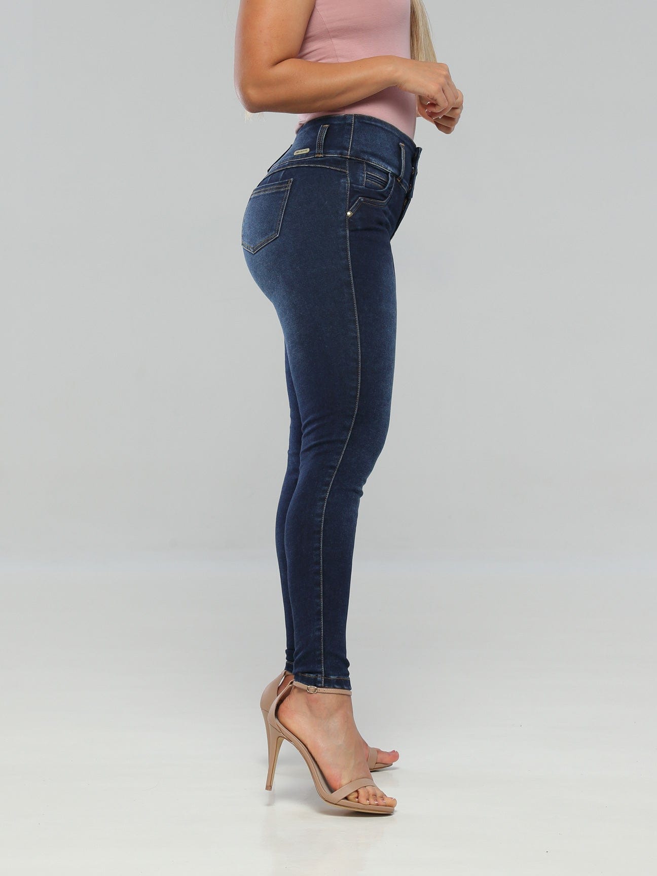 Butt-Lifting Jeans UP-1135 / Curvy Fit Lift and Shape Pants / Lifted and  Defined Look Jeans