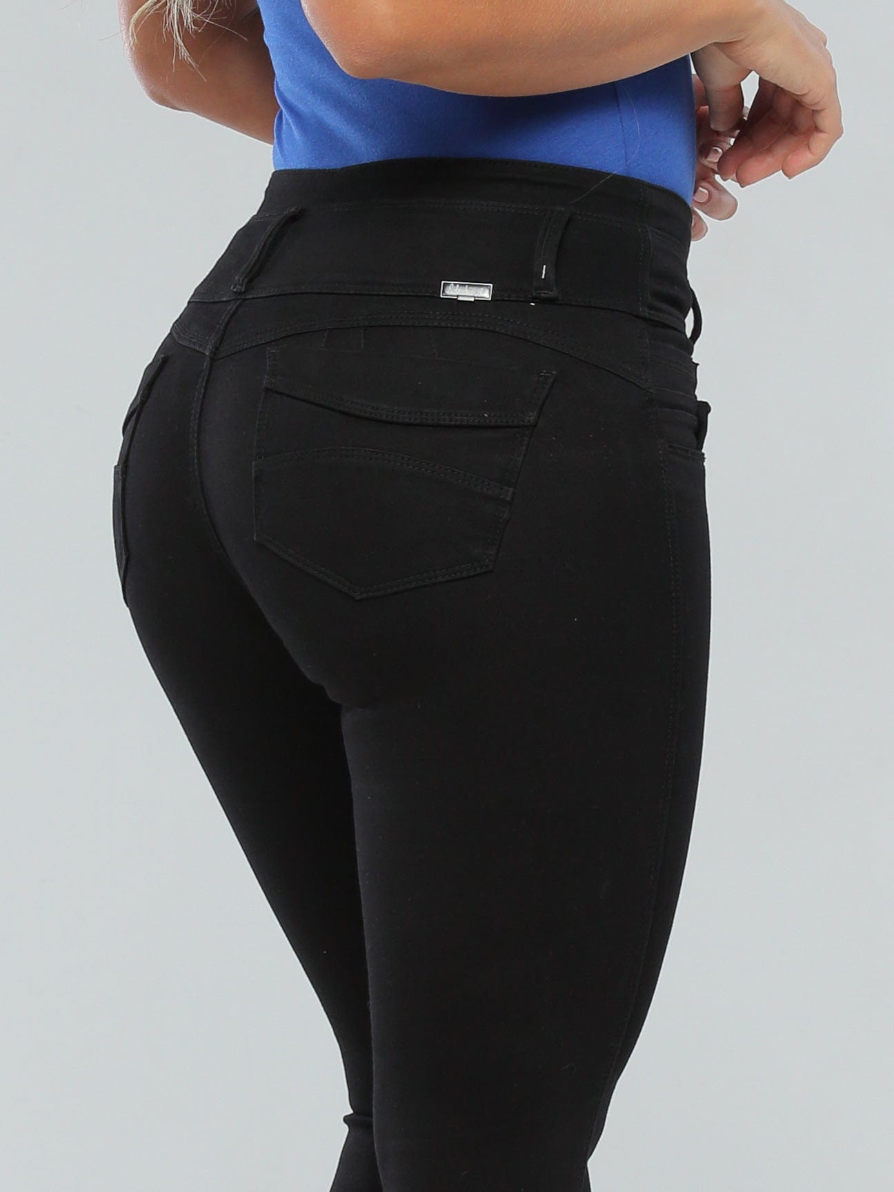 Cristina Butt Lift Jeans 4006