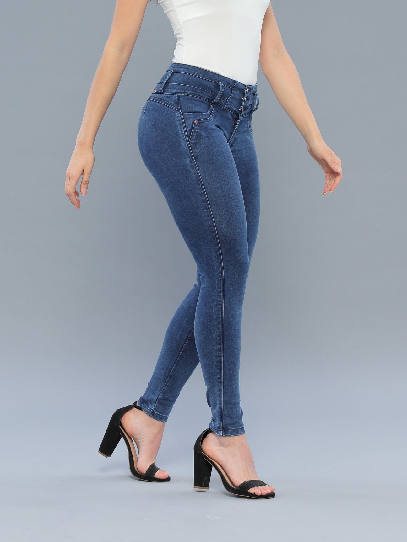 Kira Butt Lift Jeans CB4027